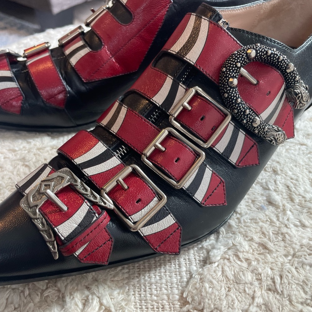 Rare Gucci Oxford with Snake Buckle and Tiger Head Stud Flats
